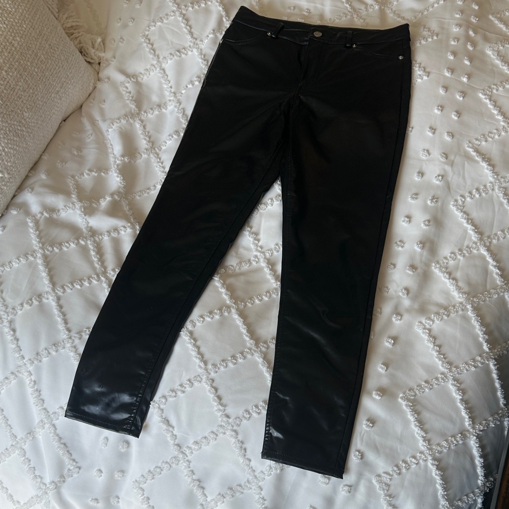 HYFVE Black Skinny Women's pants